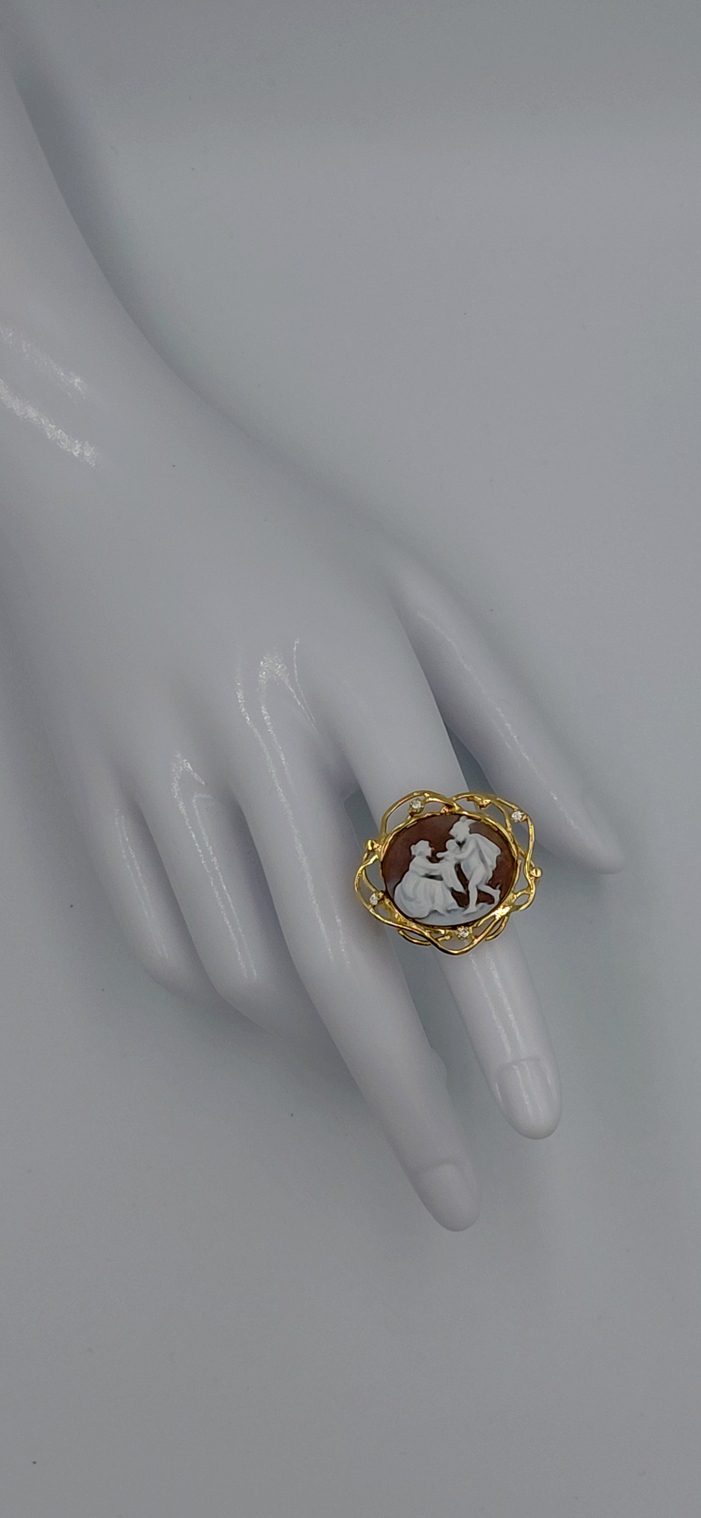ANELLO CON CAMMEO "MERCURIO "IN ARGENTO DORATO con zirconi