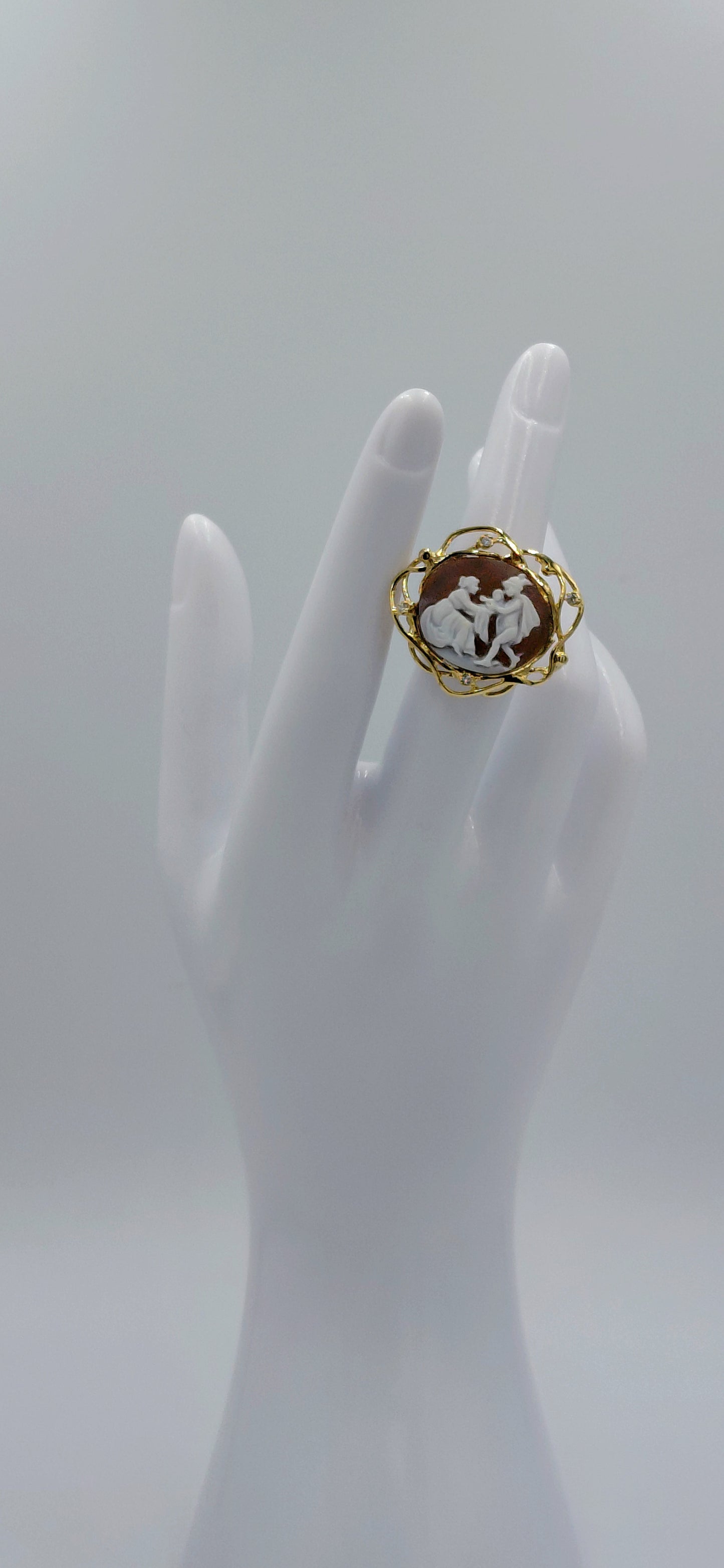 ANELLO CON CAMMEO "MERCURIO "IN ARGENTO DORATO con zirconi