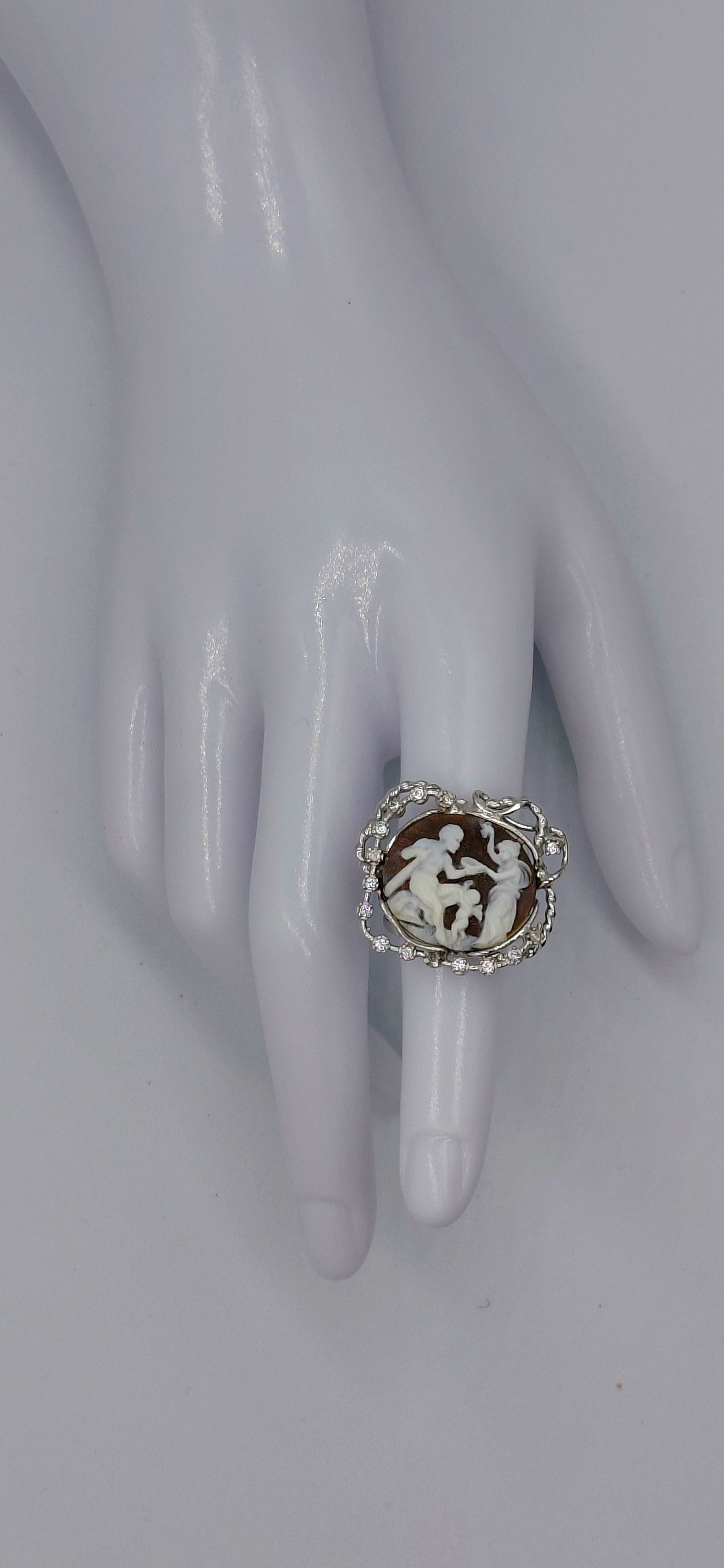 ANELLO CON CAMMEO"IL RIPOSO DI ERCOLE" IN ARGENTO925 con zirconi