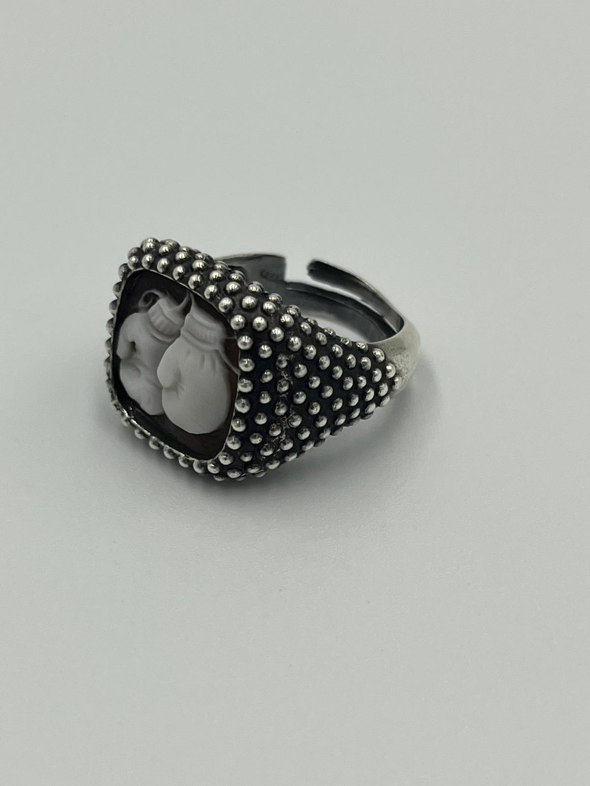 ANELLO IN ARGENTO CON CAMMEO