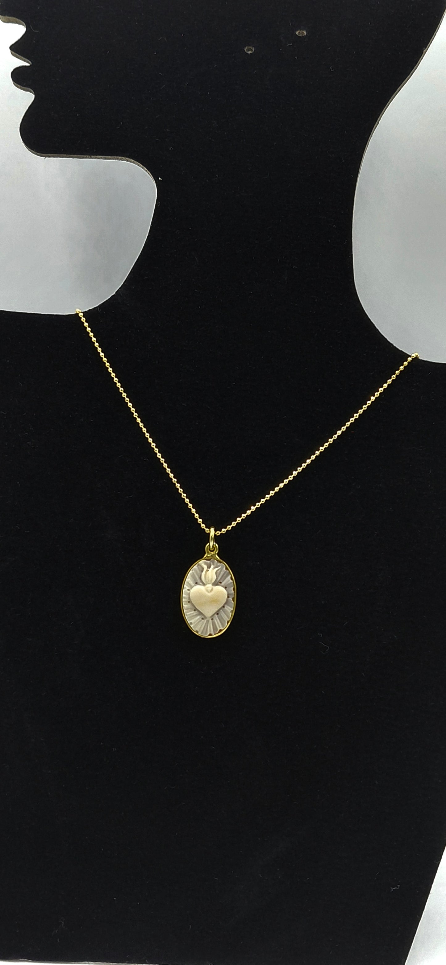 CIONDOLO CAMMEO "CUORE SACRO" IN ARGENTO 925 DORATO