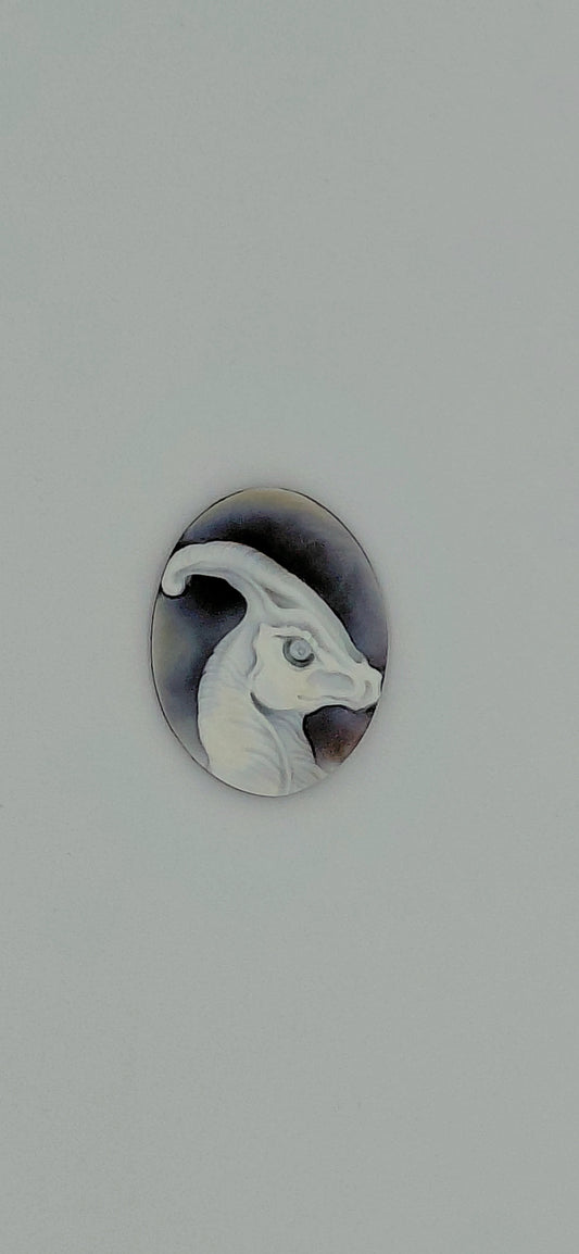 CAMMEO " DINOSAURO PARASAUROLOPHUS "CONCHIGLIA SARDONICA OVALE