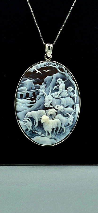 CIONDOLO CAMMEO " SCENA PASTORALE " IN ARGENTO 925