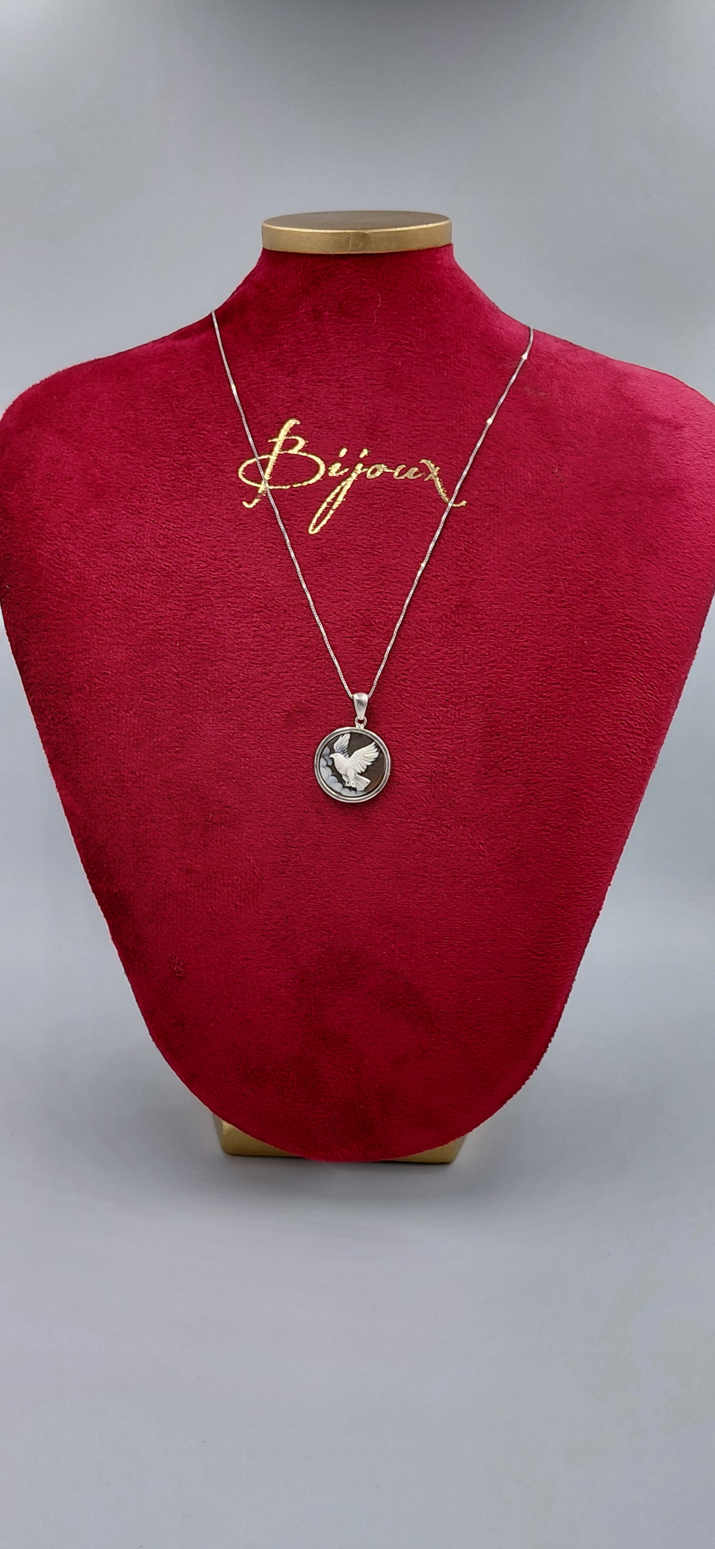 CIONDOLO ARGENTO 925 CON CAMMEO CONCHIGLIA SARDONICA " FALCO "