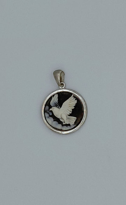 CIONDOLO ARGENTO 925 CON CAMMEO CONCHIGLIA SARDONICA " FALCO "