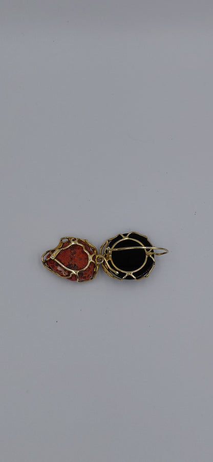 Orecchini radice corallo con pietra onice