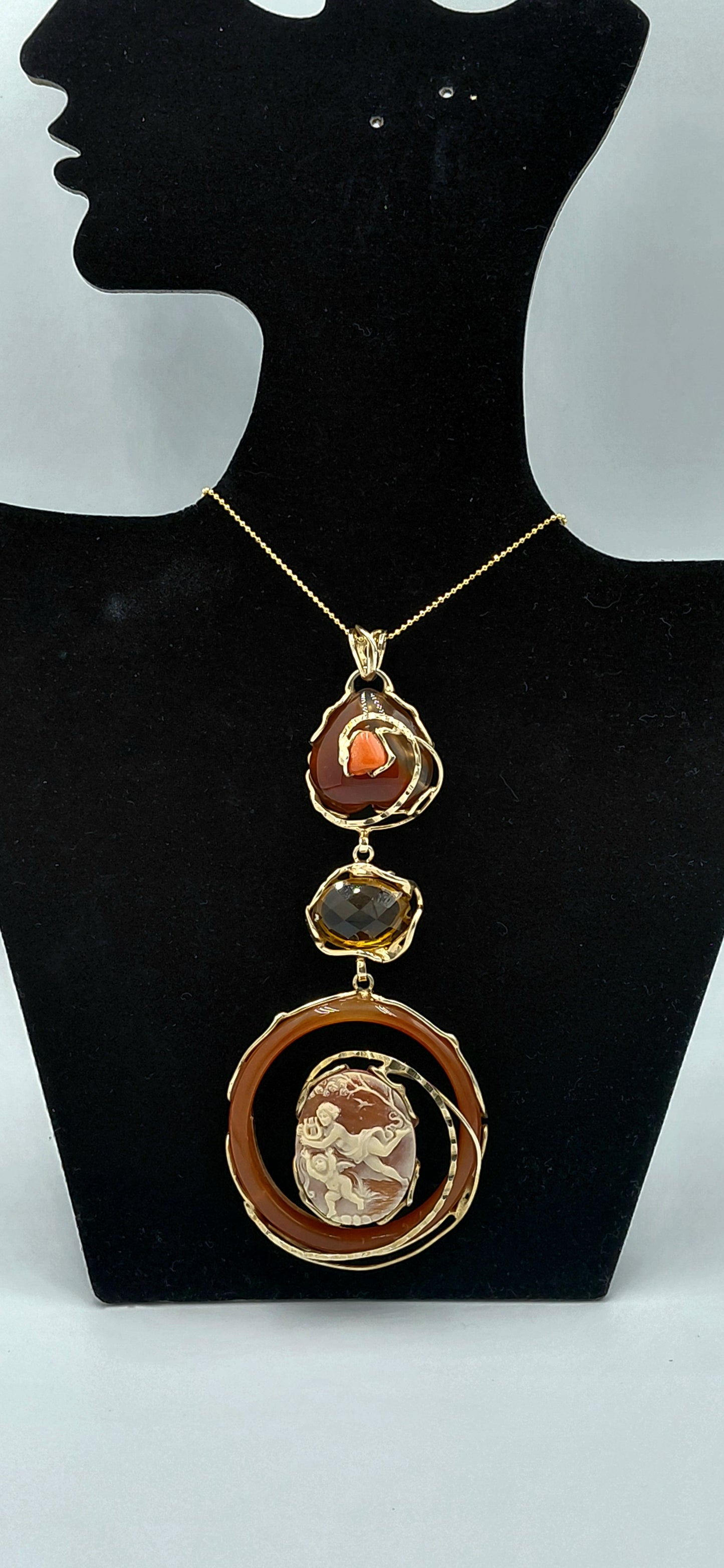 CIONDOLO CAMMEO ANGELS CORALLO PIETRE IDROTERMALI IN ARGENTO925 DORATO