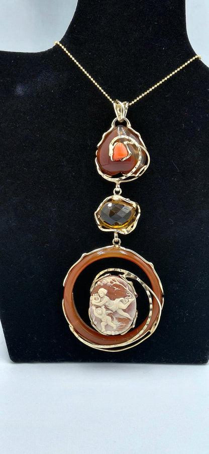 CIONDOLO CAMMEO ANGELS CORALLO PIETRE IDROTERMALI IN ARGENTO925 DORATO