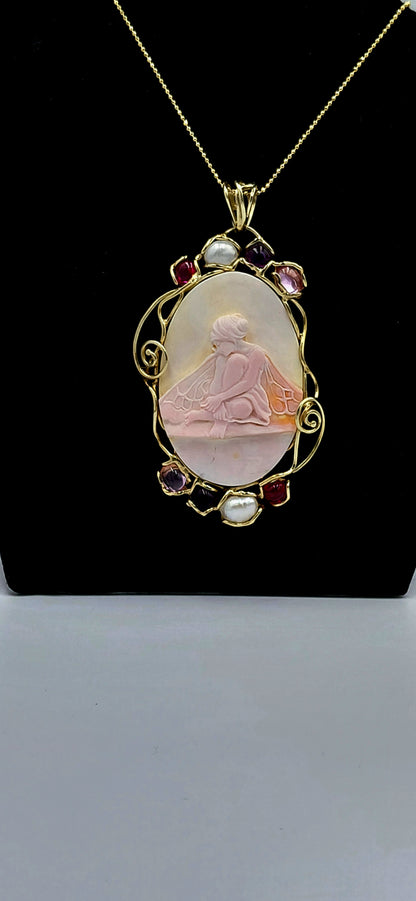 CIONDOLO CAMMEO "BUTTERFLY WOMAN"PERLE BAROCCO PIETRE IDROTERMALI IN ARGENTO925 DORATO