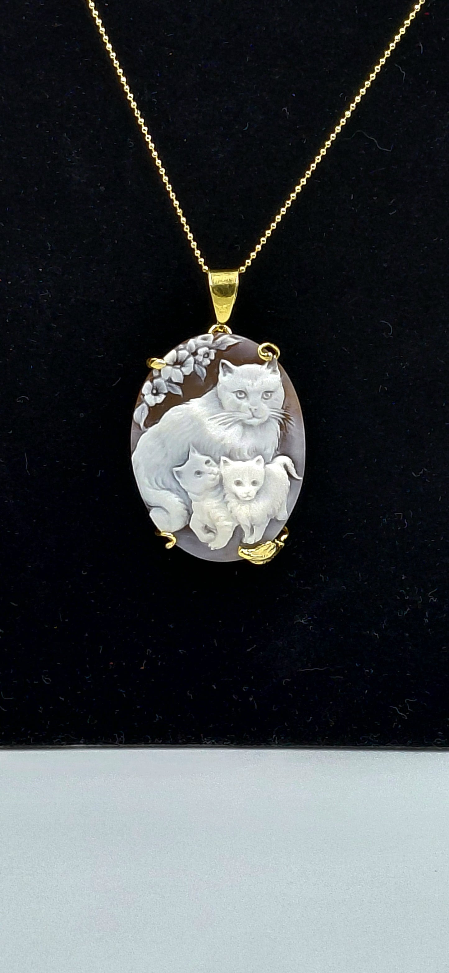 CIONDIOLO CAMMEO" GATTO " IN ARGENTO DORATO