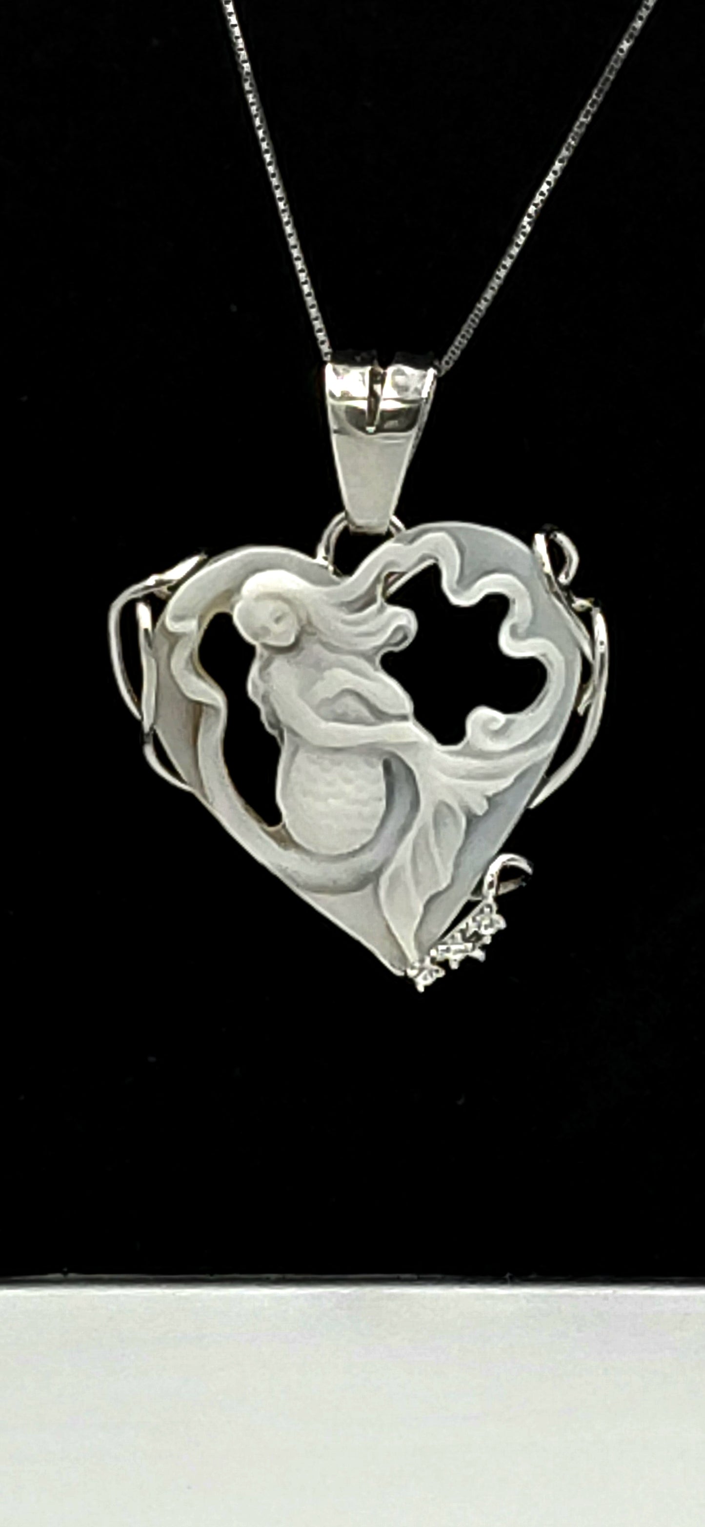 CIONDOLO "CUORE DI SIRENA " CAMMEO TRAFORATO IN ARGENTO 925