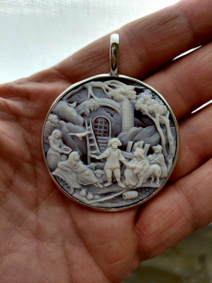 CIONDOLO CAMMEO " SCENA RURALE " IN ARGENTO 925