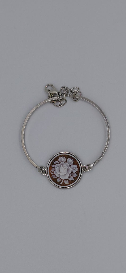 Bracciale metallo con cammeo Rosa con fiori 20 mm , circonferenza del bracciale 16 cm + 5cm
