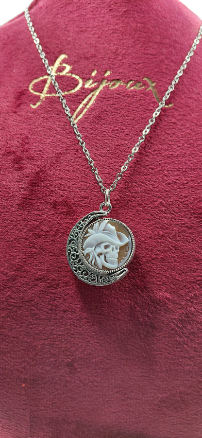 cammeo teschio cowboy conchiglia sardonica misura 18mm incastonata in metallo