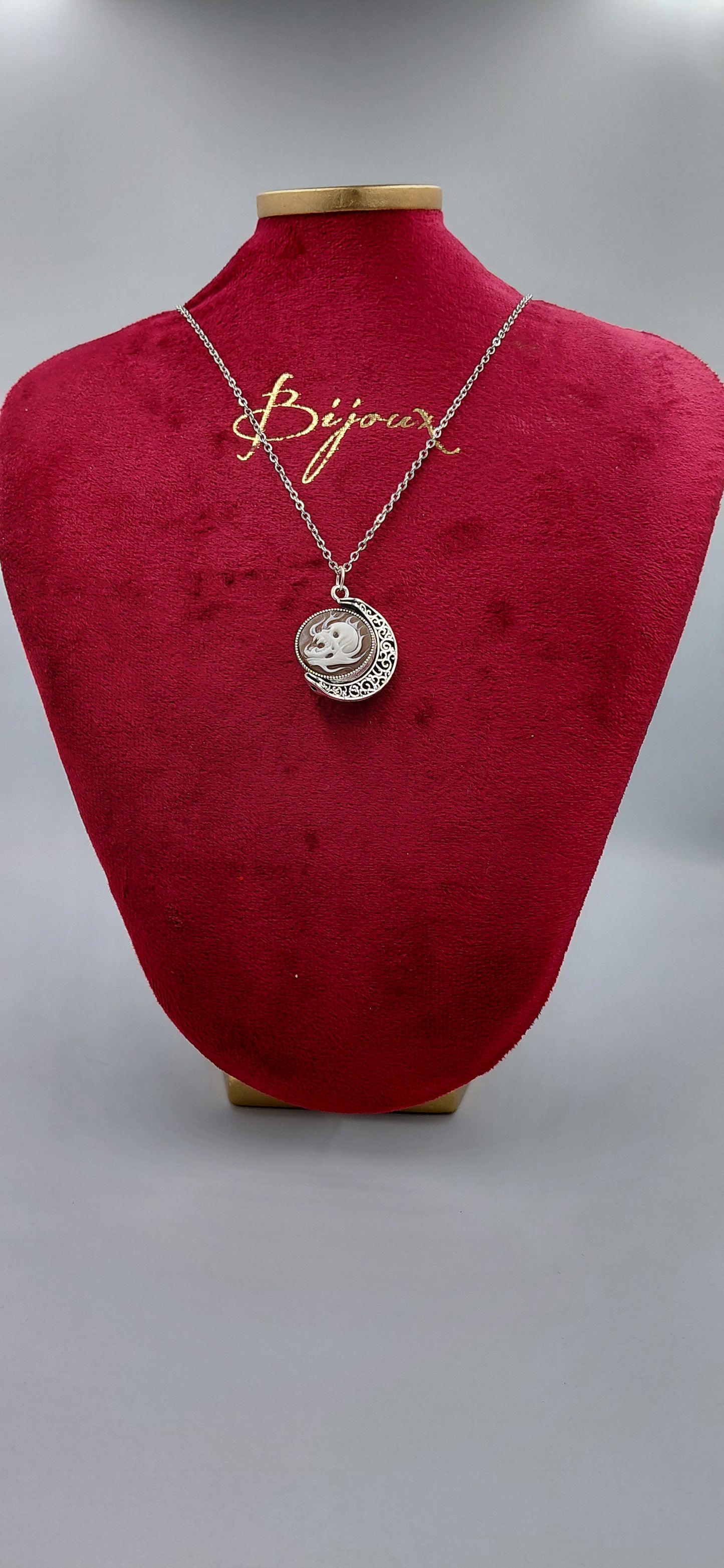 cammeo teschio ghost rider conchiglia sardonica misura 17,6mm incastonato in metallo