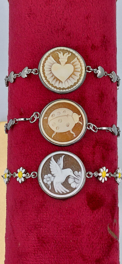 bracciale con cammeo conchiglia naturale incastonato in metallo
