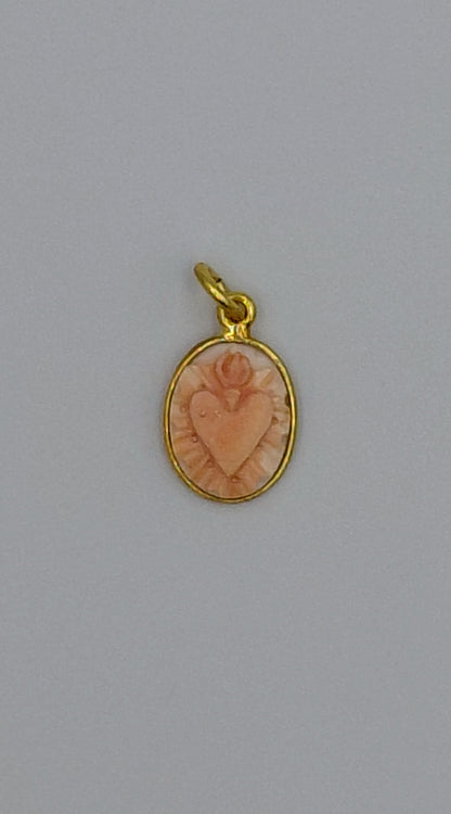 CIONDOLO CAMMEO "CUORE SACRO ROSA " 13MM IN ARGENTO DORATO